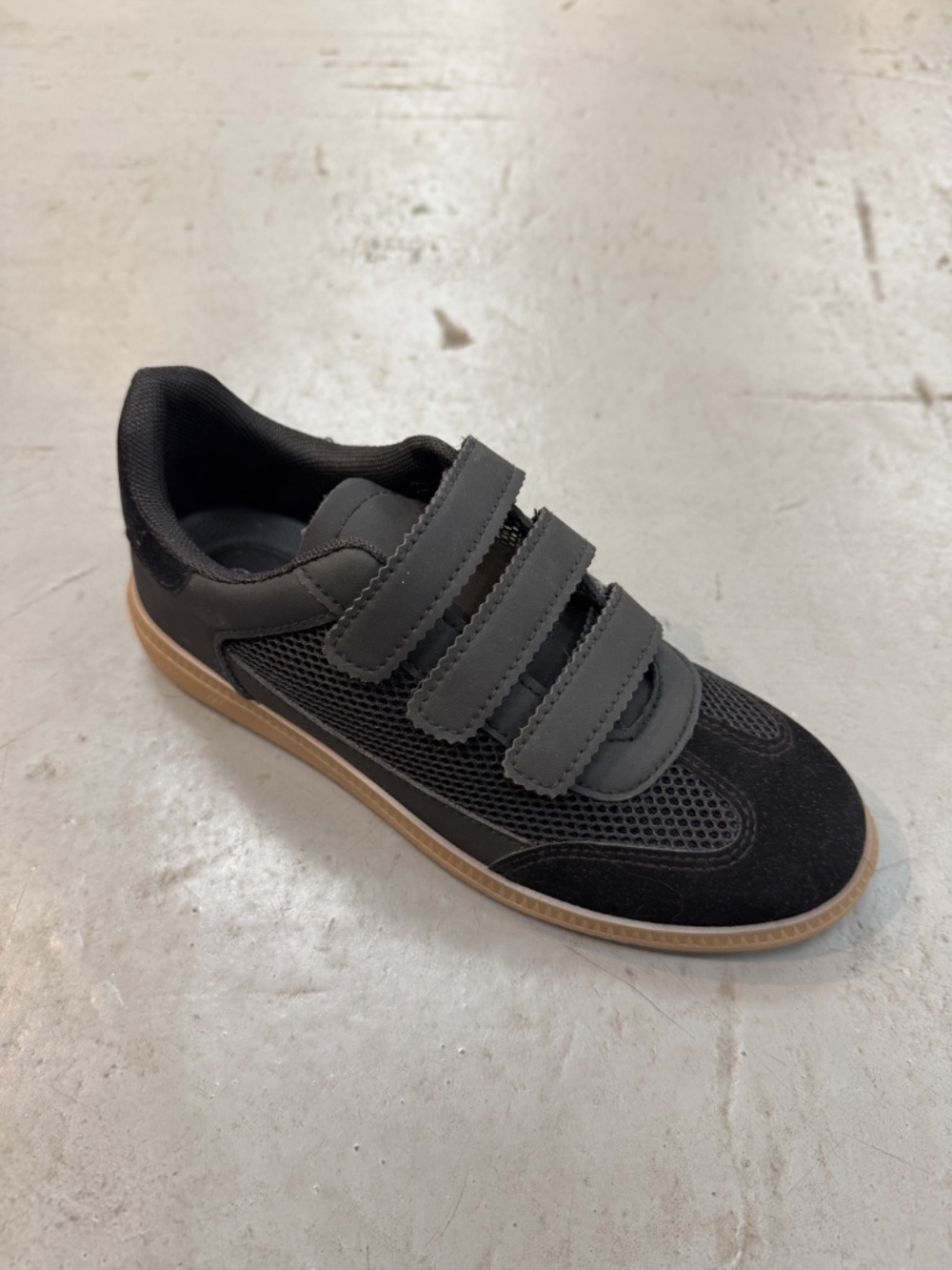 Stylish & Comfortable Women's Fashion Sneakers  Lightweight 3030